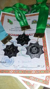 1429905093477