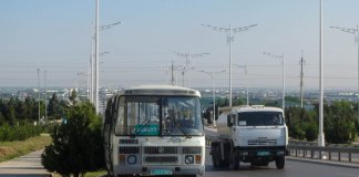 В преддверии Дня независимости в Ашхабаде не хватает автобусов