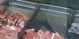 На рынках Ашхабада и Туркменабада из продажи исчезло мясо